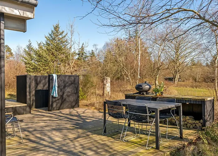 Lovely With Panoramic View Of The Fjord Ferienhaus *