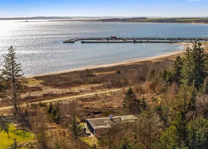 Lovely With Panoramic View Of The Fjord Ferienhaus *